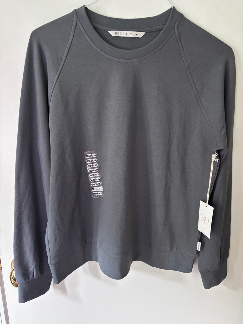 NEW FREE FLY Women's Bamboo Lightweight Fleece Crew Storm Cloud Gray M Medium